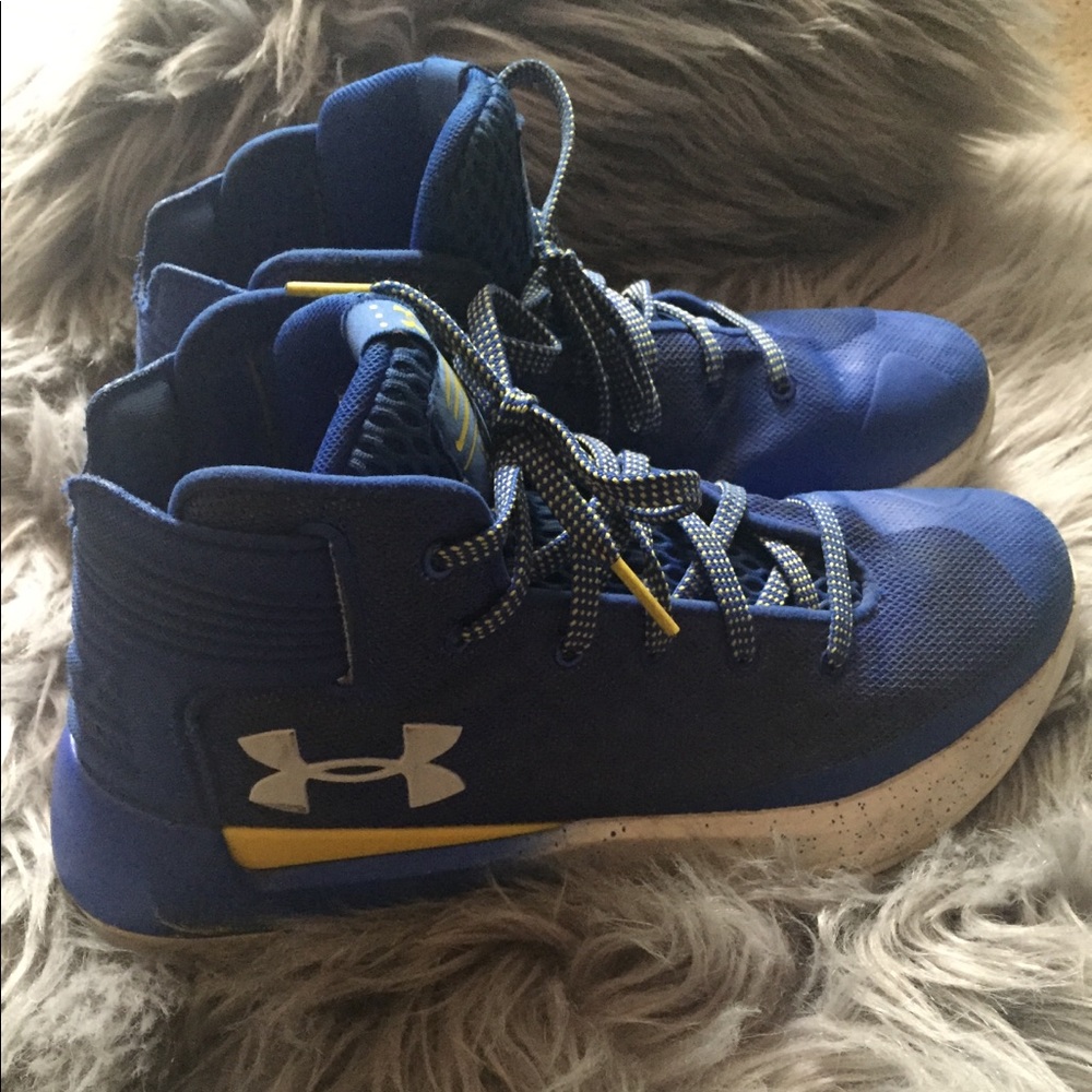 Curry Under Armour basketball shoes